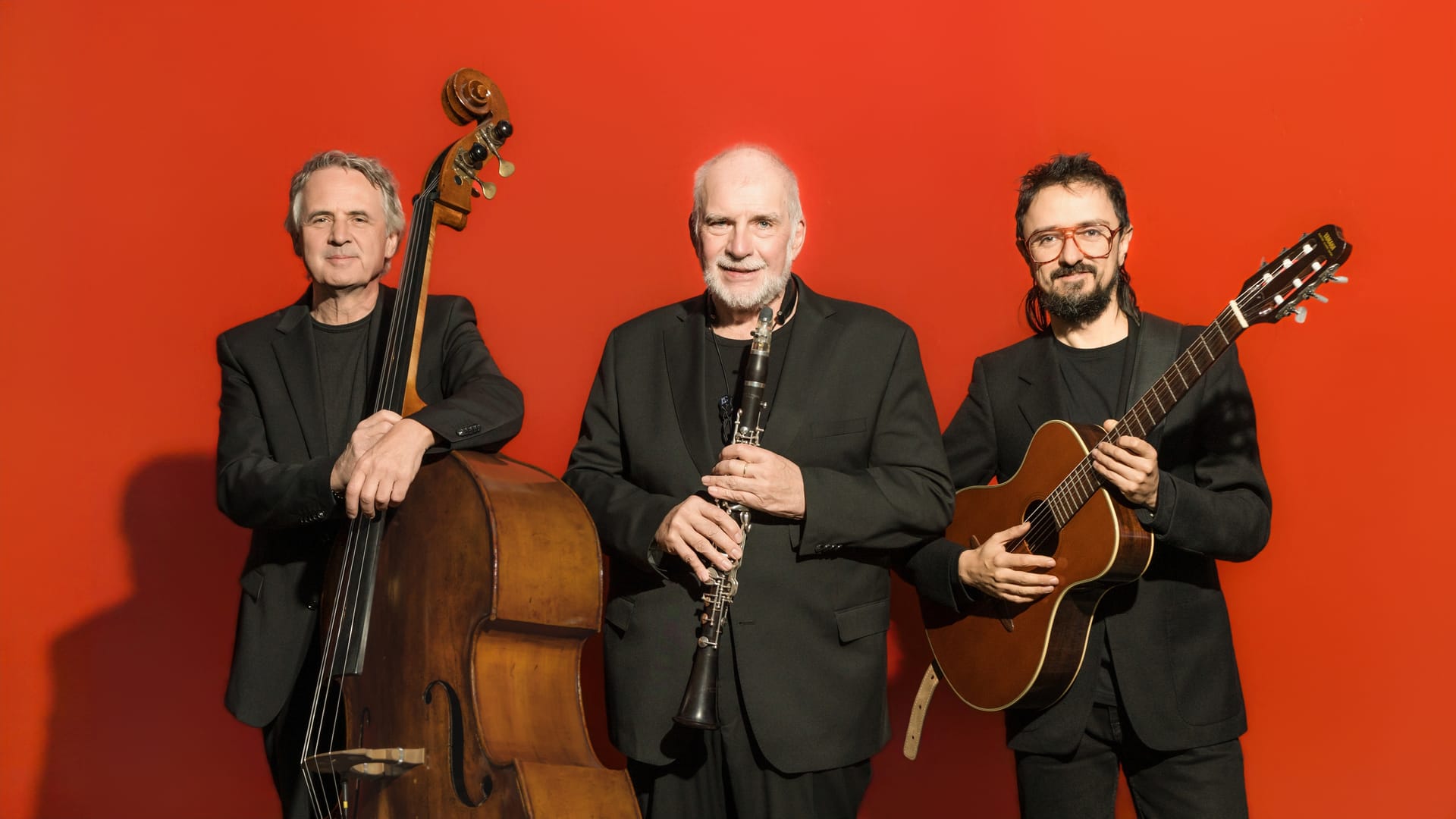 Erinnern, verstehen, Verantwortung übernehmen - Gedenkveranstaltung zum 9. November im Albert-Schweitzer-Gymnasium Hürth verbindet Geschichte, Literatur und Klezmer Musik