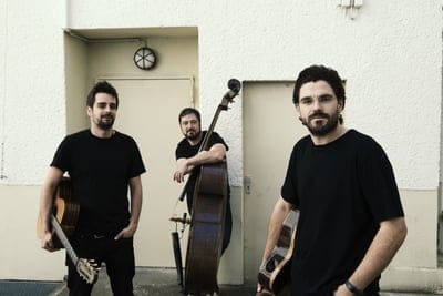 Moderner Gypsy Swing auf Weltklasseniveau. Joscho Stephan interpretiert Klassiker des Genres sowie Latin, Klassik und Pop....