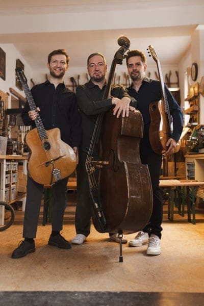 Virtuoser Gypsy-Jazz mit Einflüssen aus modernem Jazz und Pop.