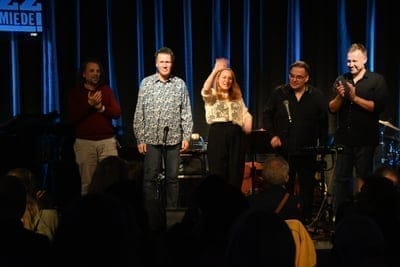 Präsentation des neuen Albums. Eine Mischung aus Jazz, Pop und Singer-Songwriter mit authentischen Texten über das Leben....